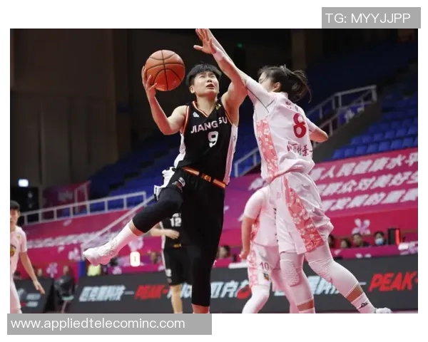 南京乒乓球队在精英赛积分榜上以77分稳居第一展现强大实力 南京乒乓球队在精英赛积分榜上以77分稳居第一展现强大实力