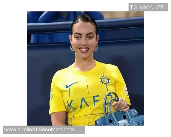 足球明星比赛时的服装选择与时尚风格分析