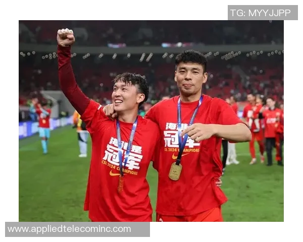 足球明星风采尽显精彩瞬间的介绍与图片展示 足球明星风采尽显精彩瞬间的介绍与图片展示